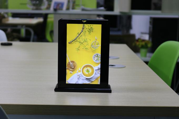 Desktop advertising display is mainly used in cafes